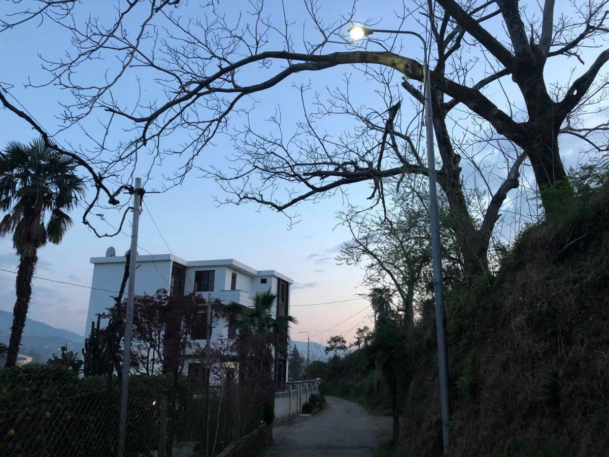 姆兹瓦内康茨基 Holiday House Green Cape Batumi酒店 外观 照片